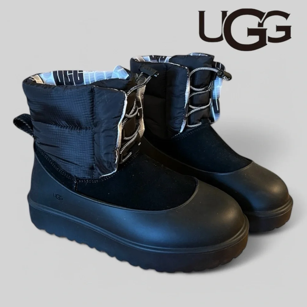 UGG Classic Maxi Toggle Boots, NEW